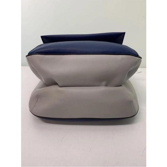 Chloe Black and Navy Shoulder Bag - Picture 4 of 8